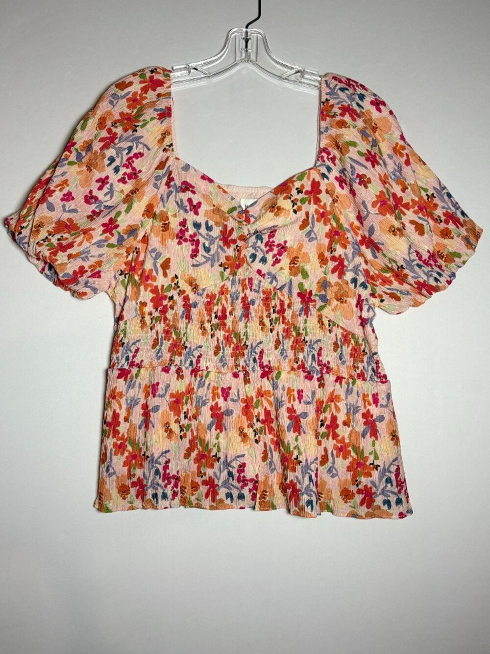 Hayden LA Floral Smocked Peplum Blouse Peach Sweetheart Puff Sleeve Size 1XL